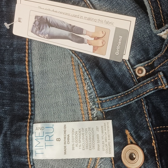 Time and Tru Girlfriend Cuffed Ankle Jeans - Picture 4 of 4